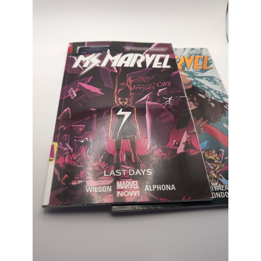 Ms Marvel Comic Set - Picture 10 of 10